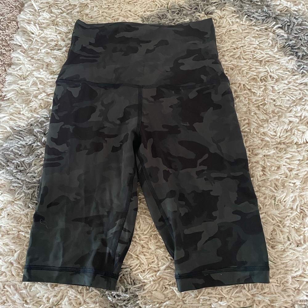 Lululemon biker shorts